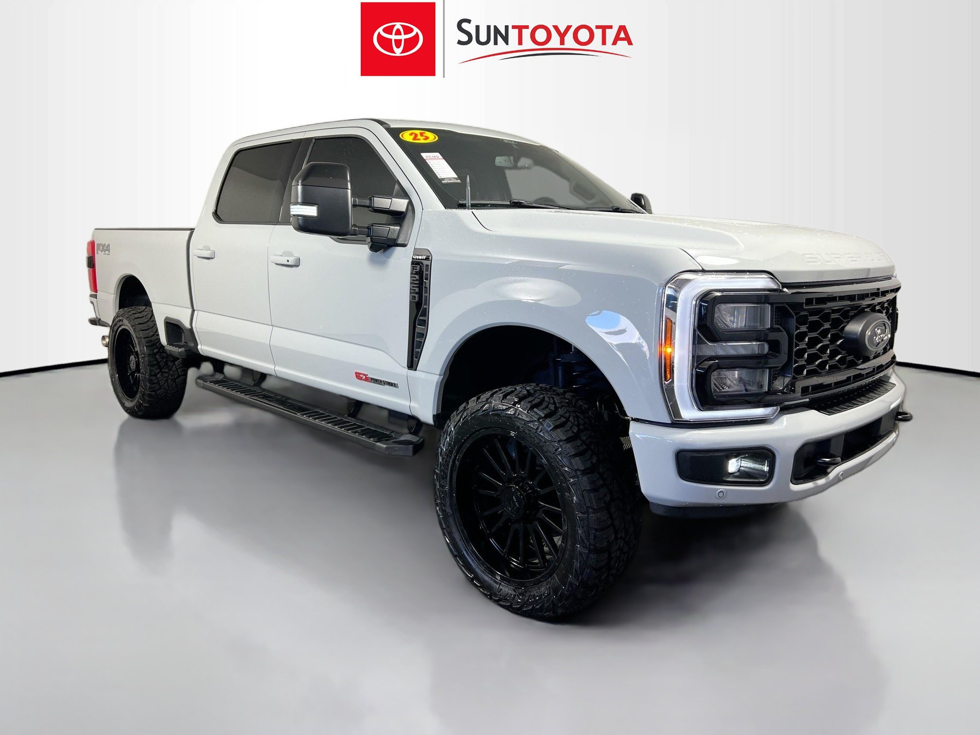 Used 2025 Ford F250 Lariat w/ Lariat Ultimate Package