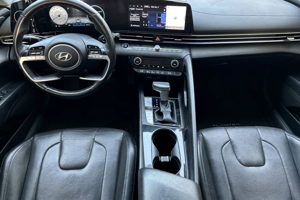 Used 2023 Hyundai Elantra Limited image 13