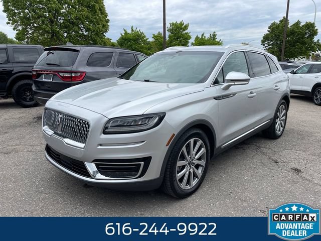 Used 2019 Lincoln Nautilus Select AWD/4WD image 2