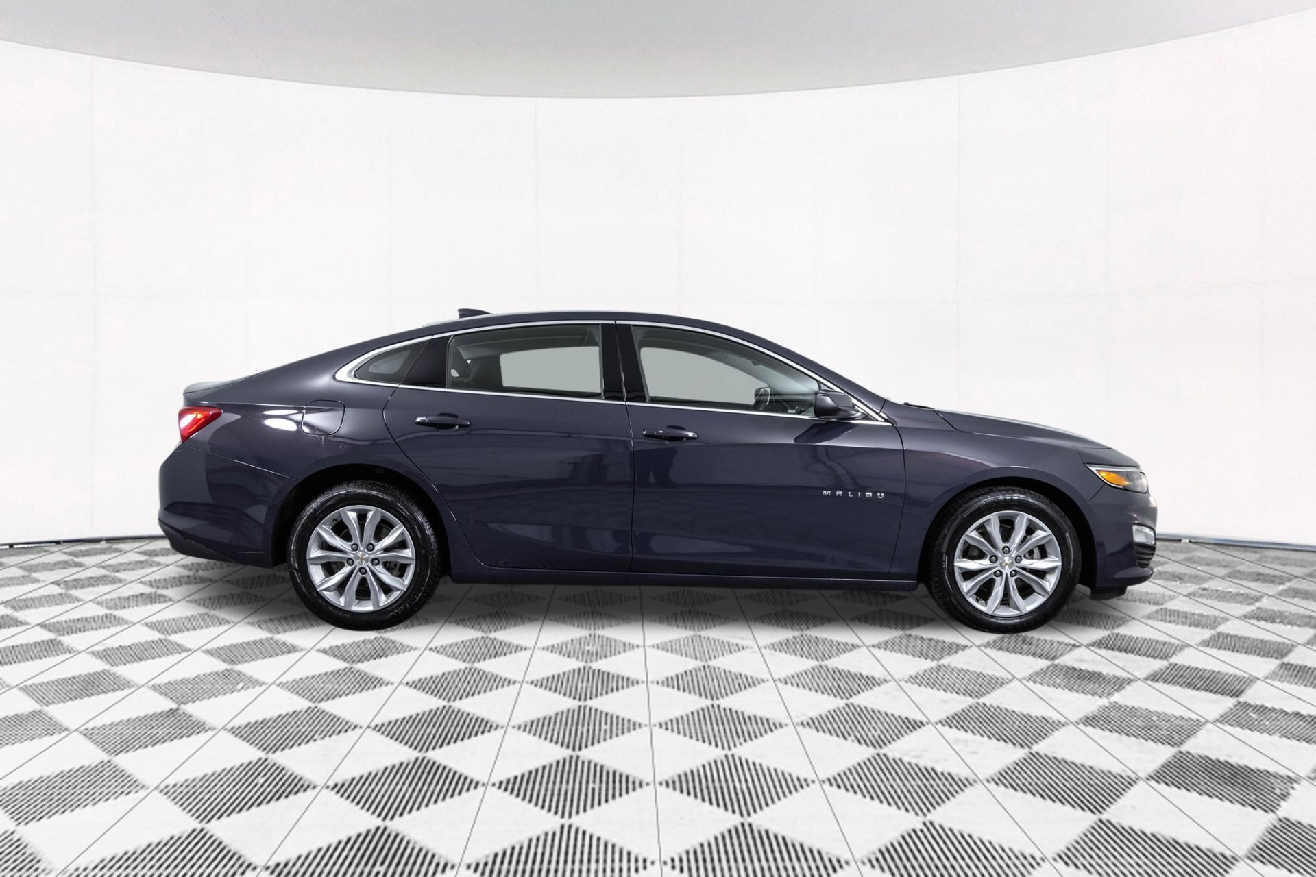 Used 2025 Chevrolet Malibu LT FWD image 20