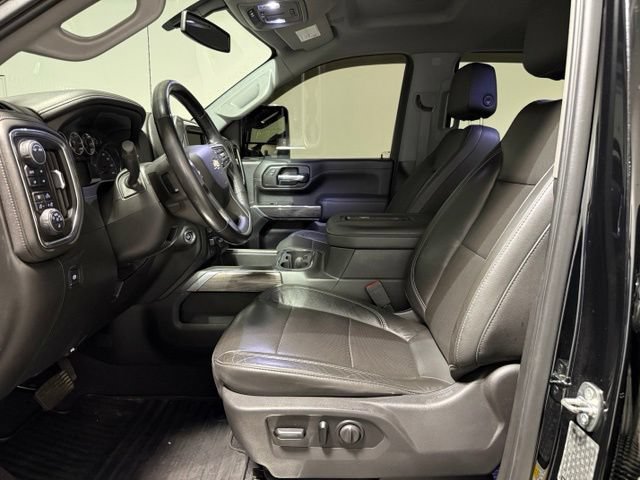 Used 2020 Chevrolet Silverado 2500 LTZ w/ LTZ Convenience Package AWD/4WD image 12