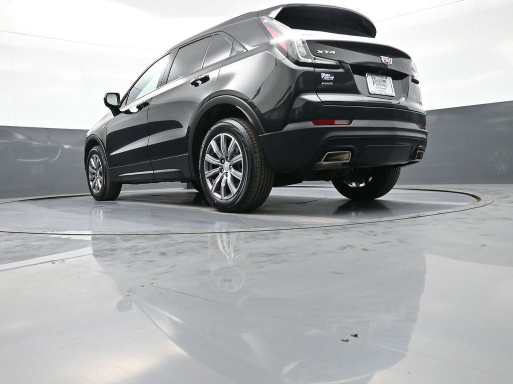Used 2023 Cadillac XT4 Sport w/ Technology Package image 33