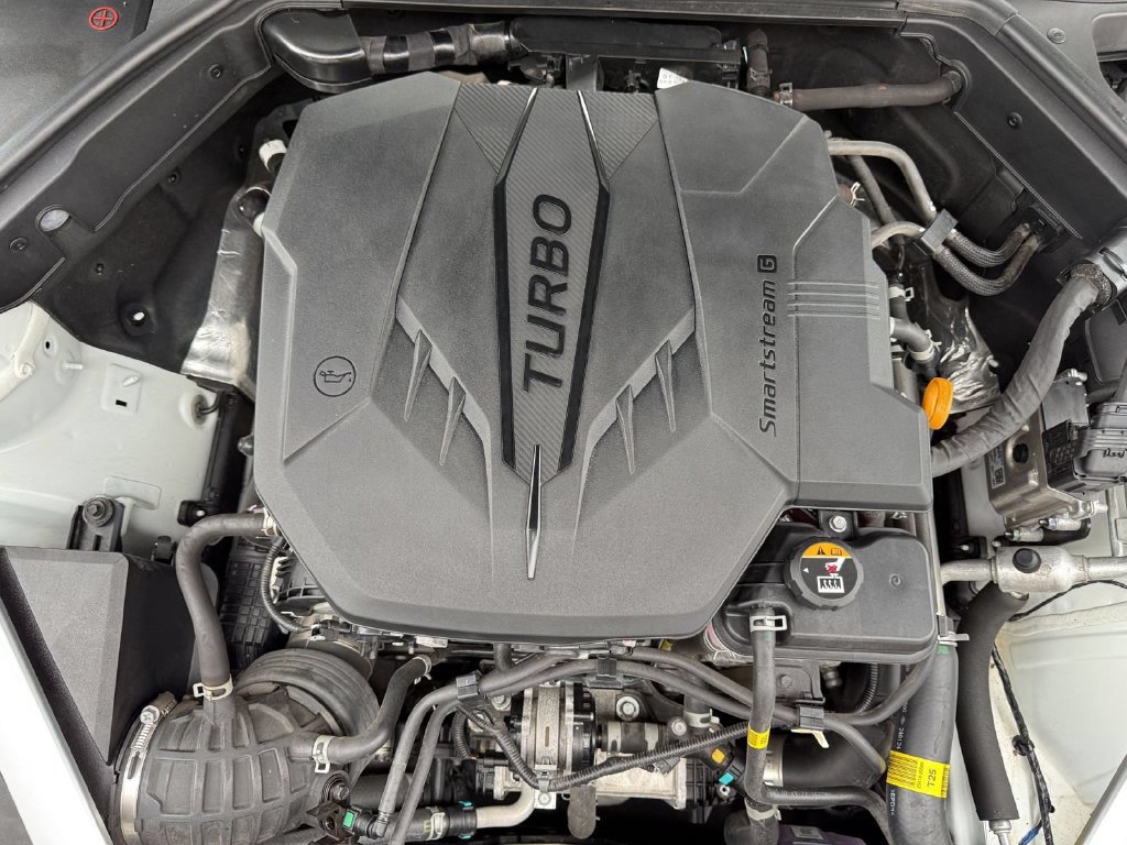 Used 2024 Genesis G70 2.5T AWD/4WD image 32