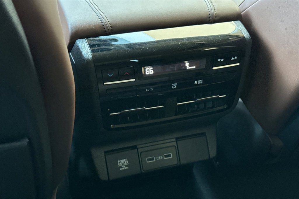 Certified 2023 Acura MDX FWD w/ Technology Package image 17