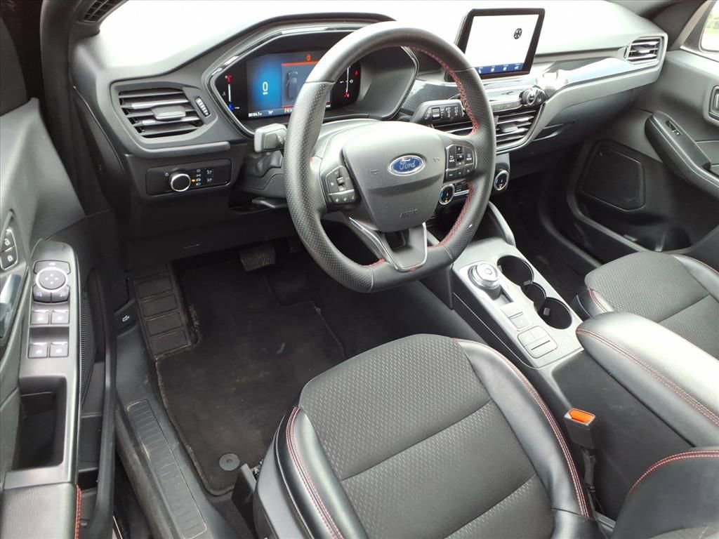 Used 2025 Ford Escape ST-Line AWD/4WD image 17