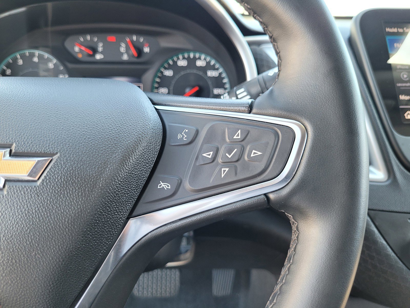 Used 2024 Chevrolet Malibu RS FWD image 22