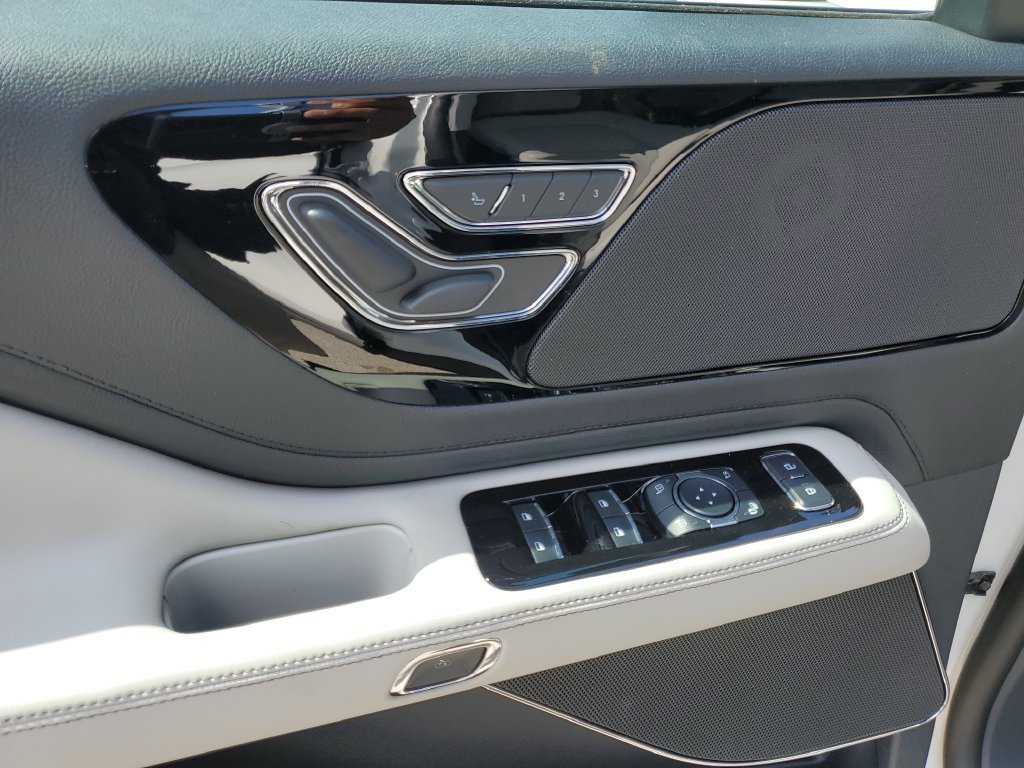 New 2026 Lincoln Aviator 2WD image 19