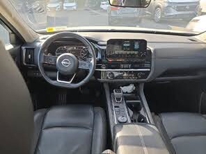 Used 2024 Nissan Pathfinder SL w/ SL Premium Package AWD/4WD image 21
