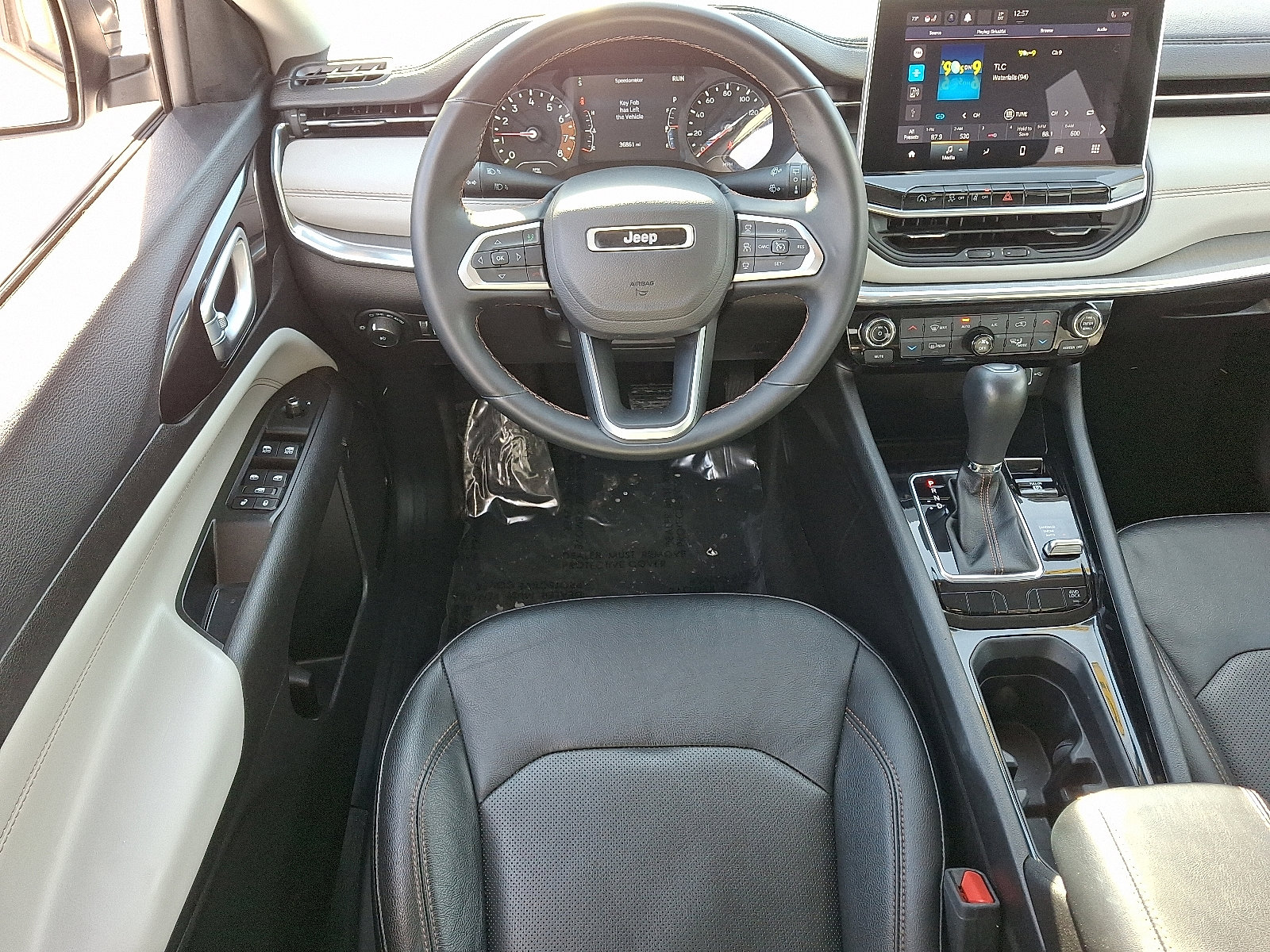 Used 2022 Jeep Compass Limited image 12