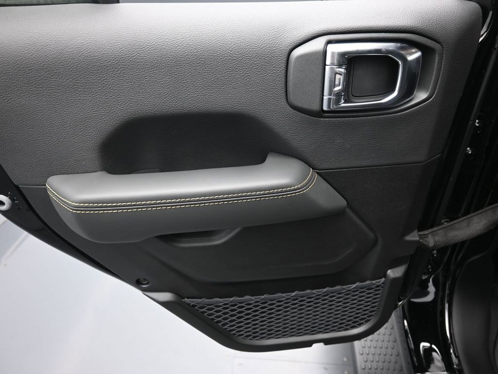 New 2025 Jeep Wrangler Sahara image 12