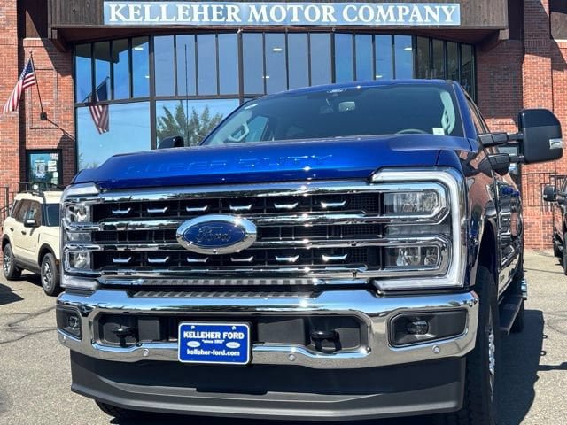 New 2026 Ford F350 Lariat w/ Lariat Premium Package