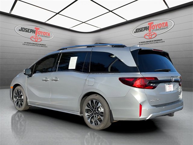 Used 2025 Honda Odyssey Elite image 11