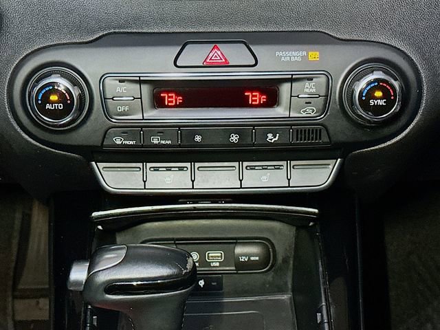 Used 2019 Kia Sorento SX image 13