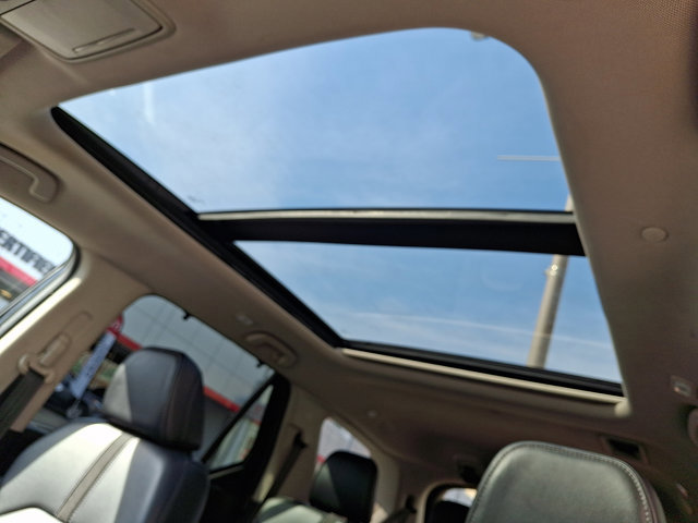 Used 2023 Honda Pilot Touring image 16