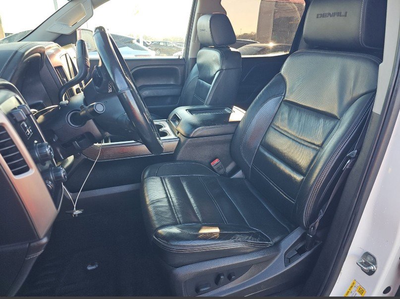 Used 2017 GMC Sierra 1500 Denali w/ Denali Ultimate Package image 5