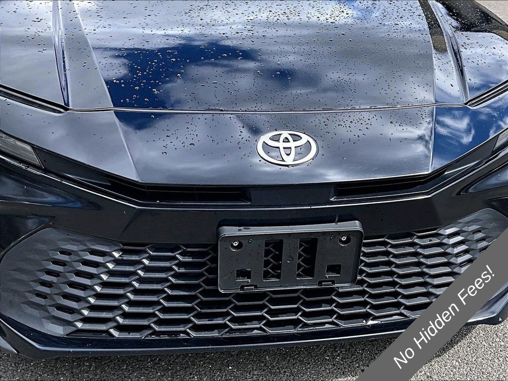 Used 2025 Toyota Camry SE FWD image 25