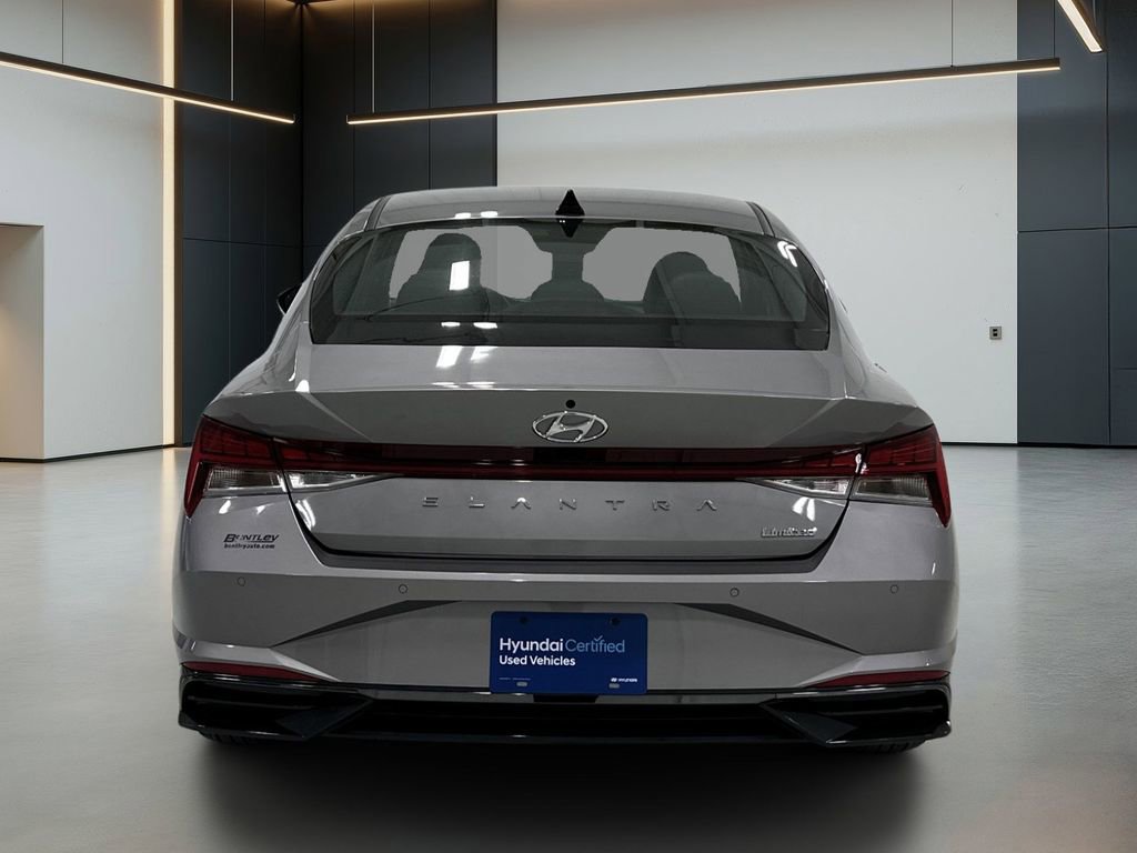 Certified 2023 Hyundai Elantra Limited FWD image 4