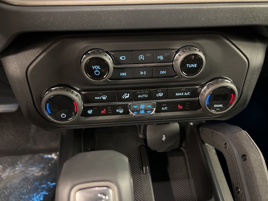 New 2026 Ford Bronco Outer Banks image 13