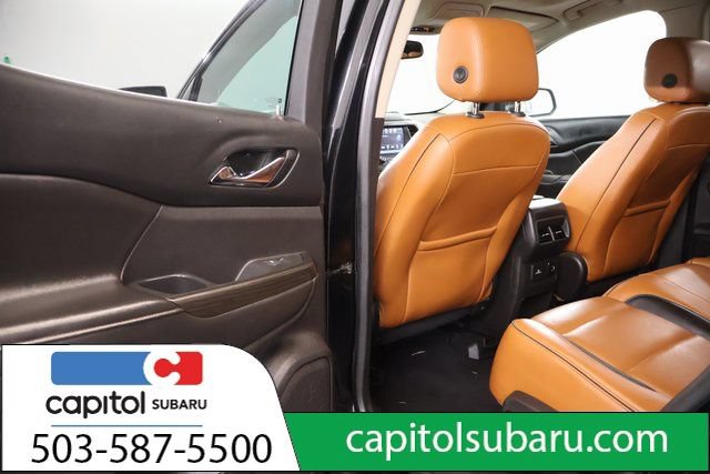 Used 2017 GMC Acadia SLT AWD/4WD image 29
