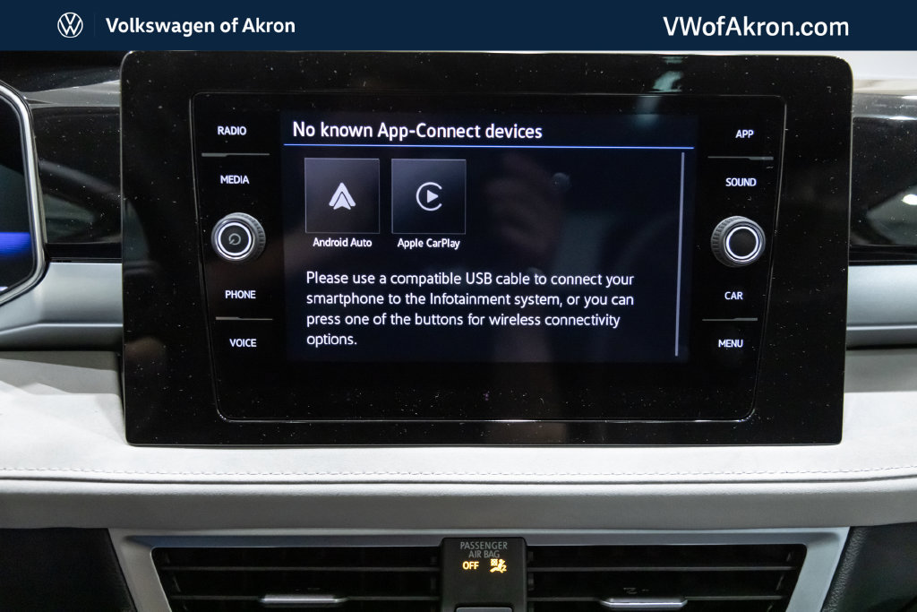 New 2026 Volkswagen Taos SE FWD image 24