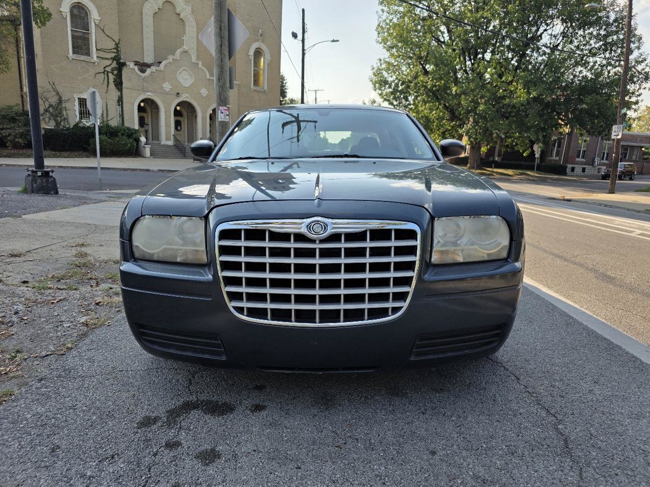 Used 2008 Chrysler 300 LX RWD image 8