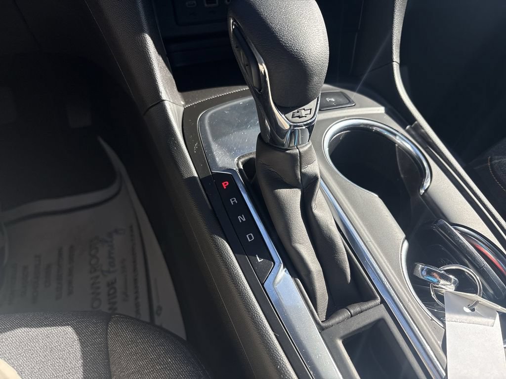 Used 2024 Chevrolet Equinox LT FWD image 19