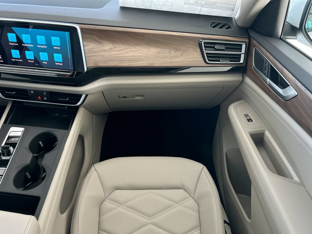 New 2026 Volkswagen Atlas SE FWD image 35