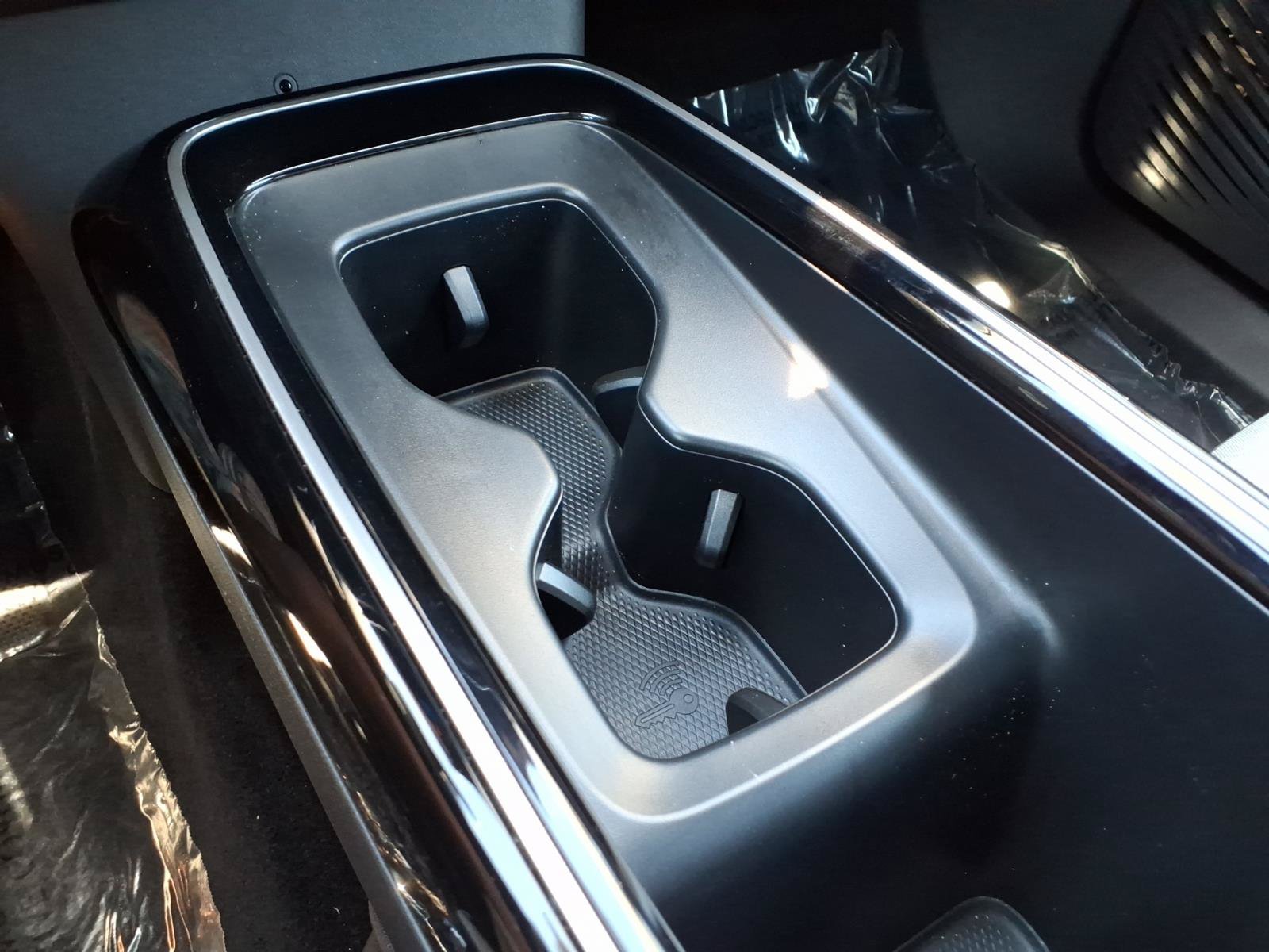 Certified 2025 Volkswagen ID.4 Pro RWD image 31