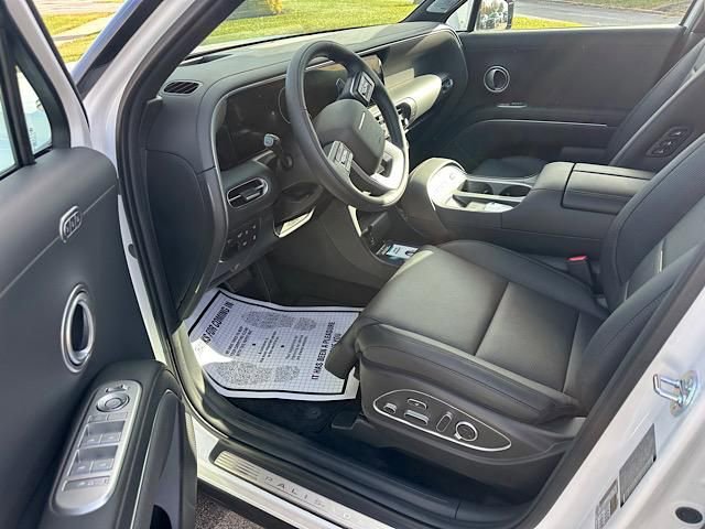 Used 2026 Hyundai Palisade Calligraphy image 6