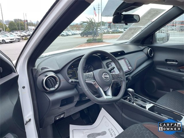 Used 2024 Nissan Kicks SR image 13