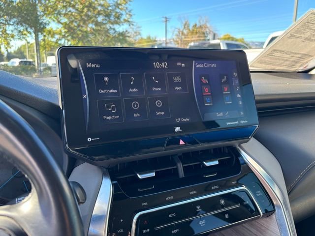 Used 2021 Toyota Venza Limited image 16