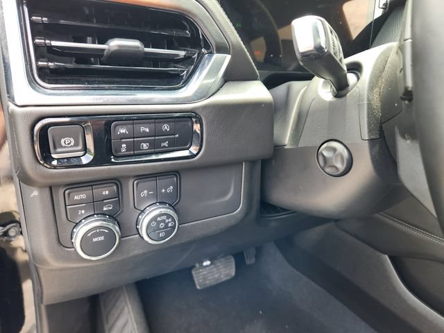 Used 2025 GMC Yukon Denali AWD/4WD image 15