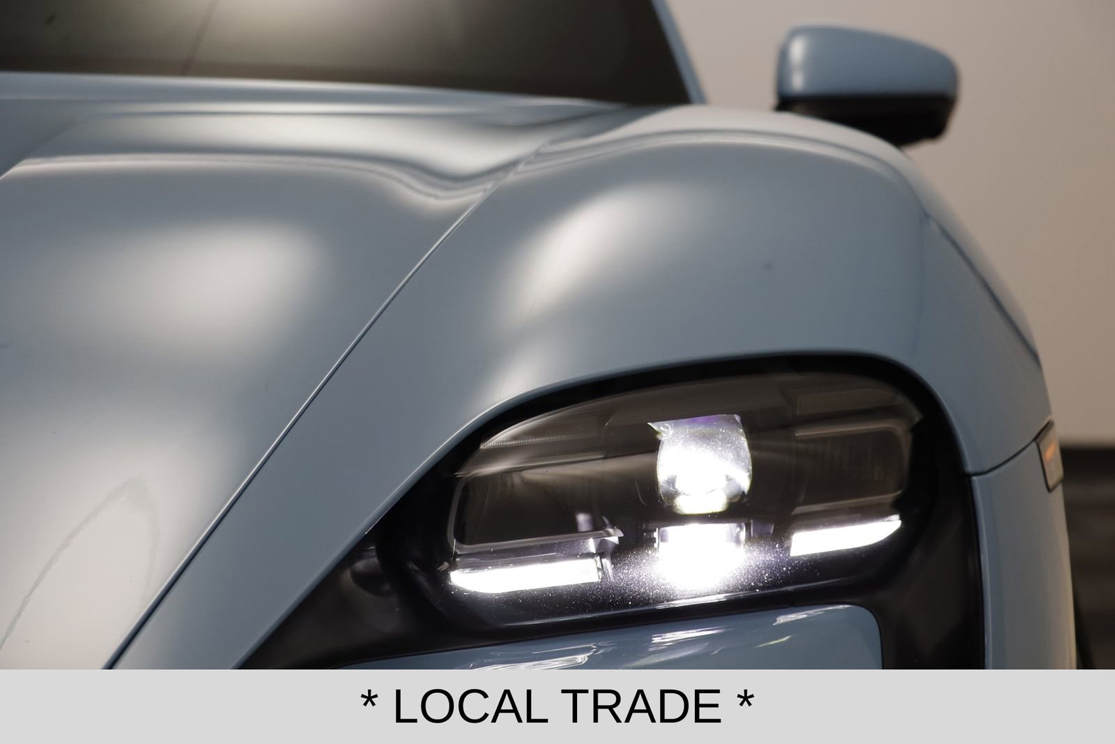 Used 2023 Porsche Taycan image 6