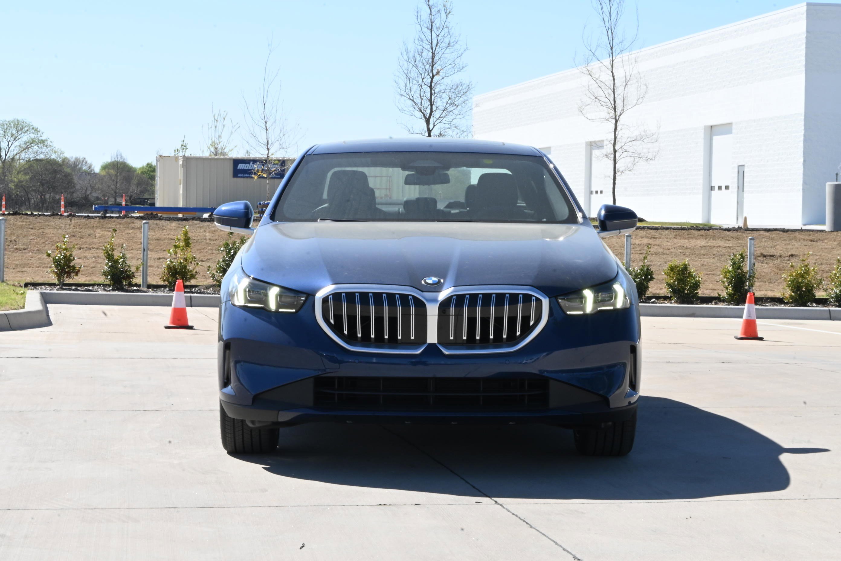 New 2026 BMW 530i xDrive w/ Convenience Package AWD/4WD image 2
