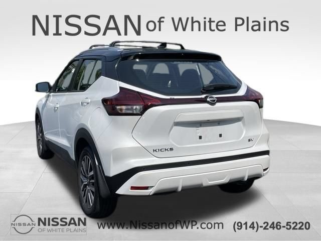 Certified 2023 Nissan Kicks SV FWD image 4
