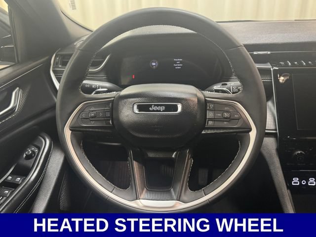 Used 2025 Jeep Grand Cherokee Altitude AWD/4WD image 16