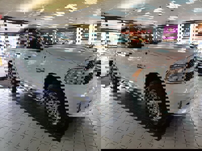 Used 2014 RAM 1500 Express image 4