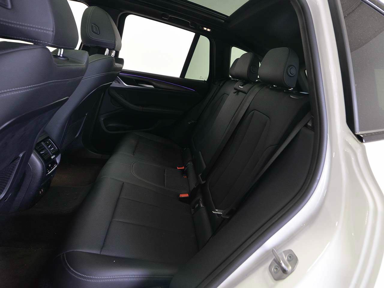 Used 2024 BMW X3 sDrive30i w/ M Sport Package RWD image 11