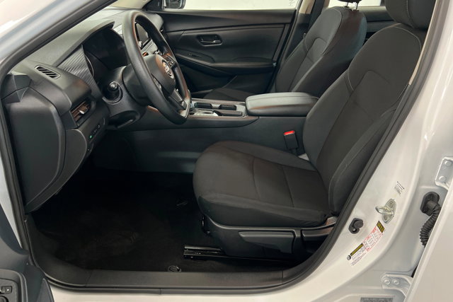 Used 2025 Nissan Sentra S FWD image 17