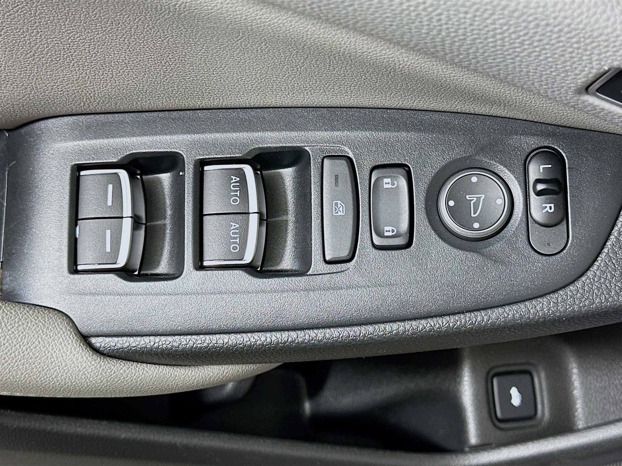 Used 2020 Honda Accord EX-L image 15