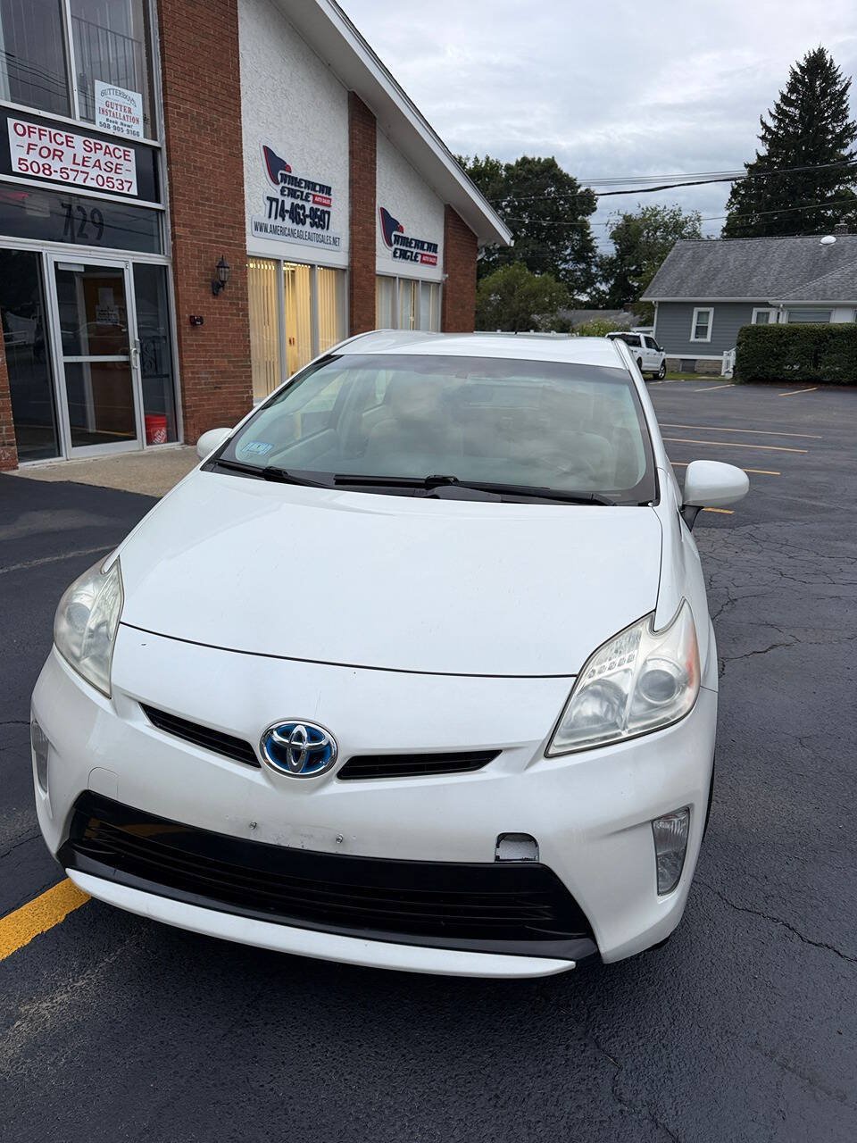 Used 2012 Toyota Prius Two FWD image 1