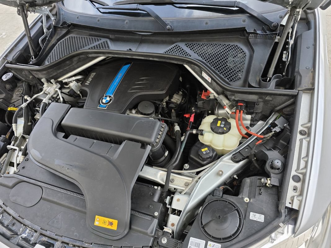 Used 2017 BMW X5 xDrive40e AWD/4WD image 36