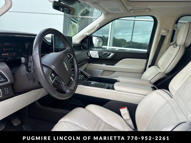 Used 2023 Lincoln Navigator L Black Label AWD/4WD image 3