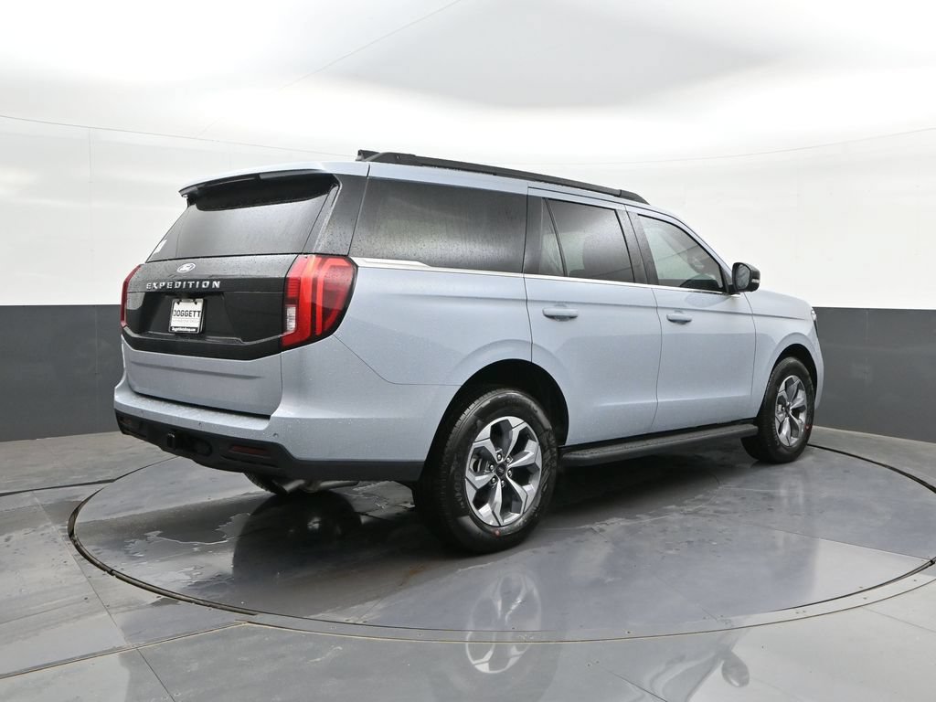 New 2027 Ford Expedition Active RWD image 11