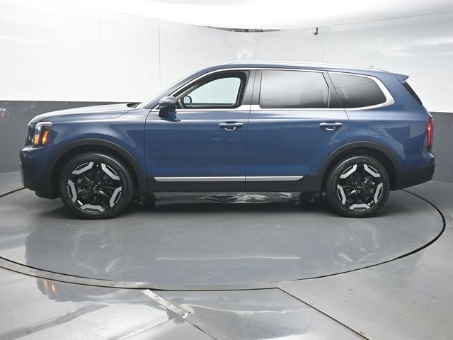 Used 2024 Kia Telluride S FWD image 5