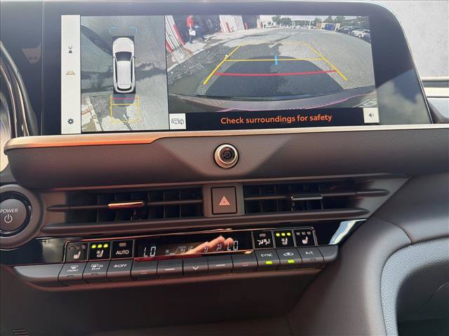 New 2026 Toyota Crown Signia AWD/4WD image 18