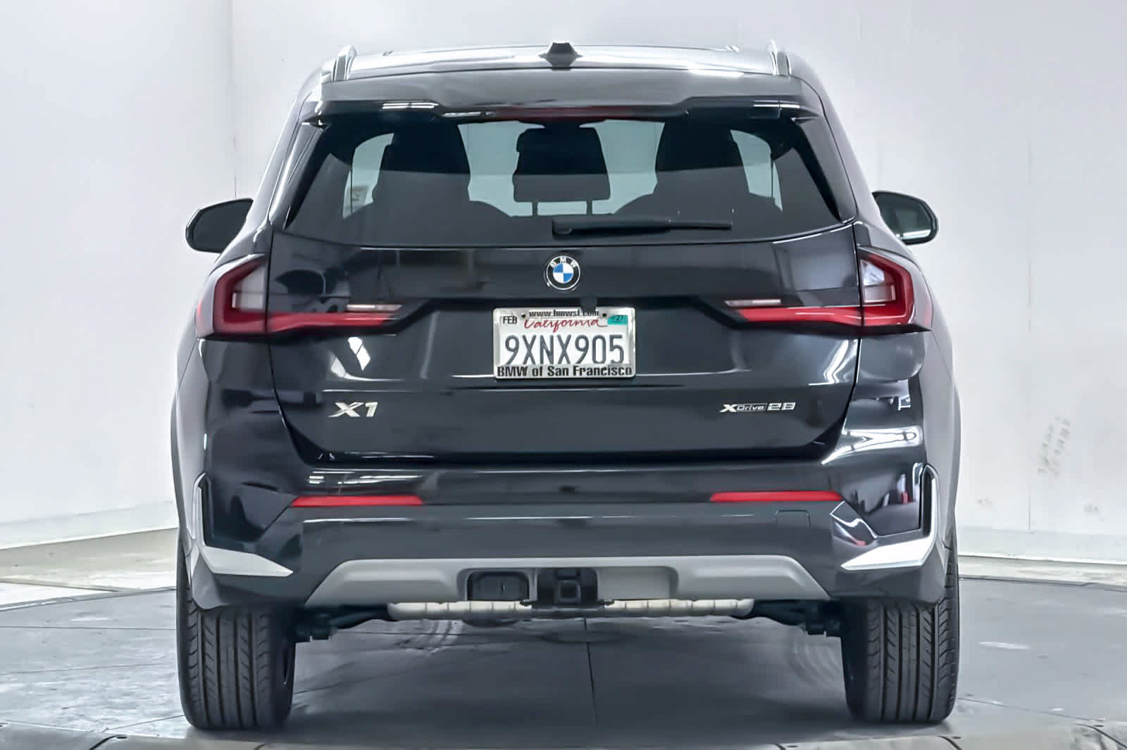 Used 2026 BMW X1 xDrive28i w/ Convenience Package AWD/4WD image 4