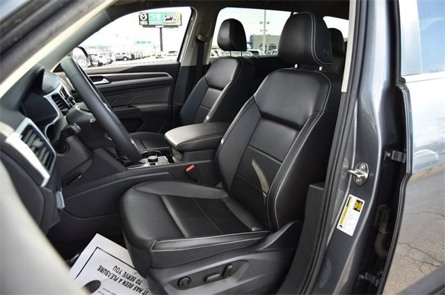 Certified 2022 Volkswagen Atlas SE image 17