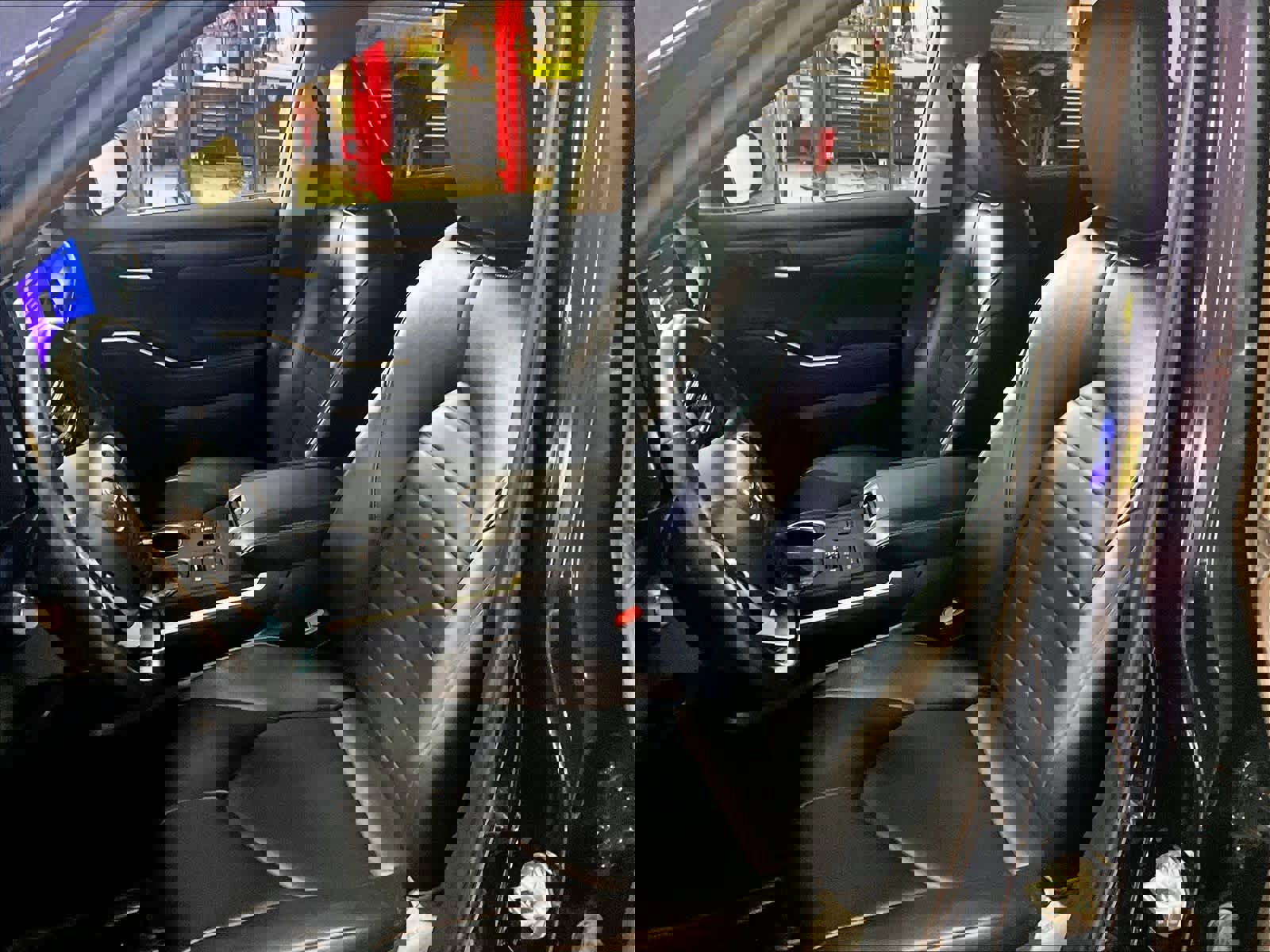 Used 2024 Toyota Highlander XLE image 10