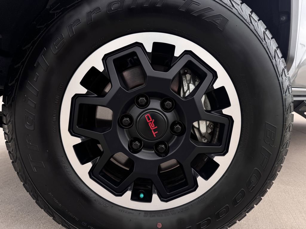 Used 2024 Toyota Tacoma TRD Off-Road AWD/4WD image 9
